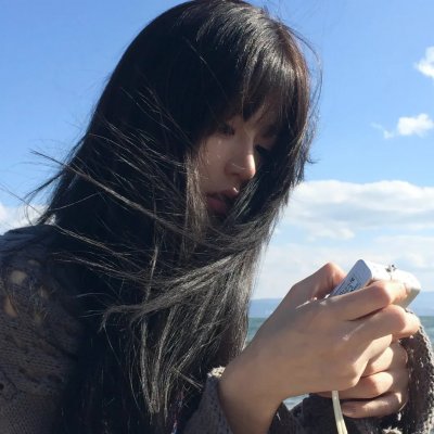 坐着轮椅飞上天空
